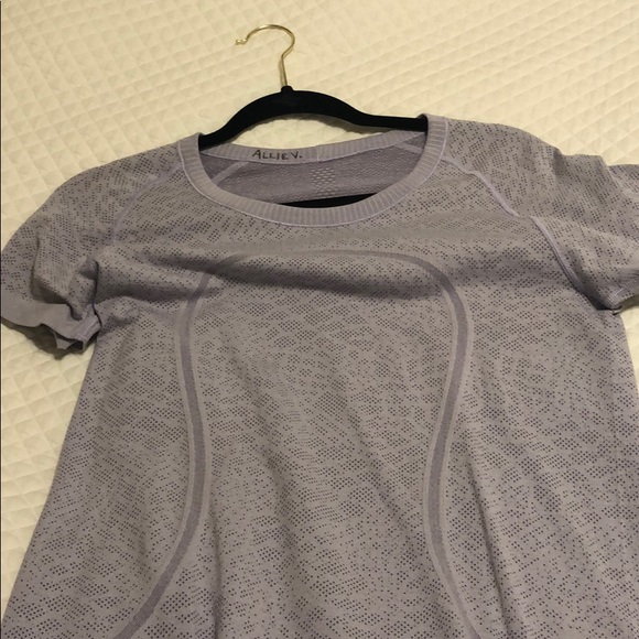 lululemon swiftly wick short sleeve - Picture 2 of 3